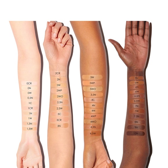 Dior Backstage Face and Body Foundation - Picture 4 of 4